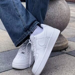 Baskets Nike Air Force 1 '07 Blanches - Neuves et Incontournables