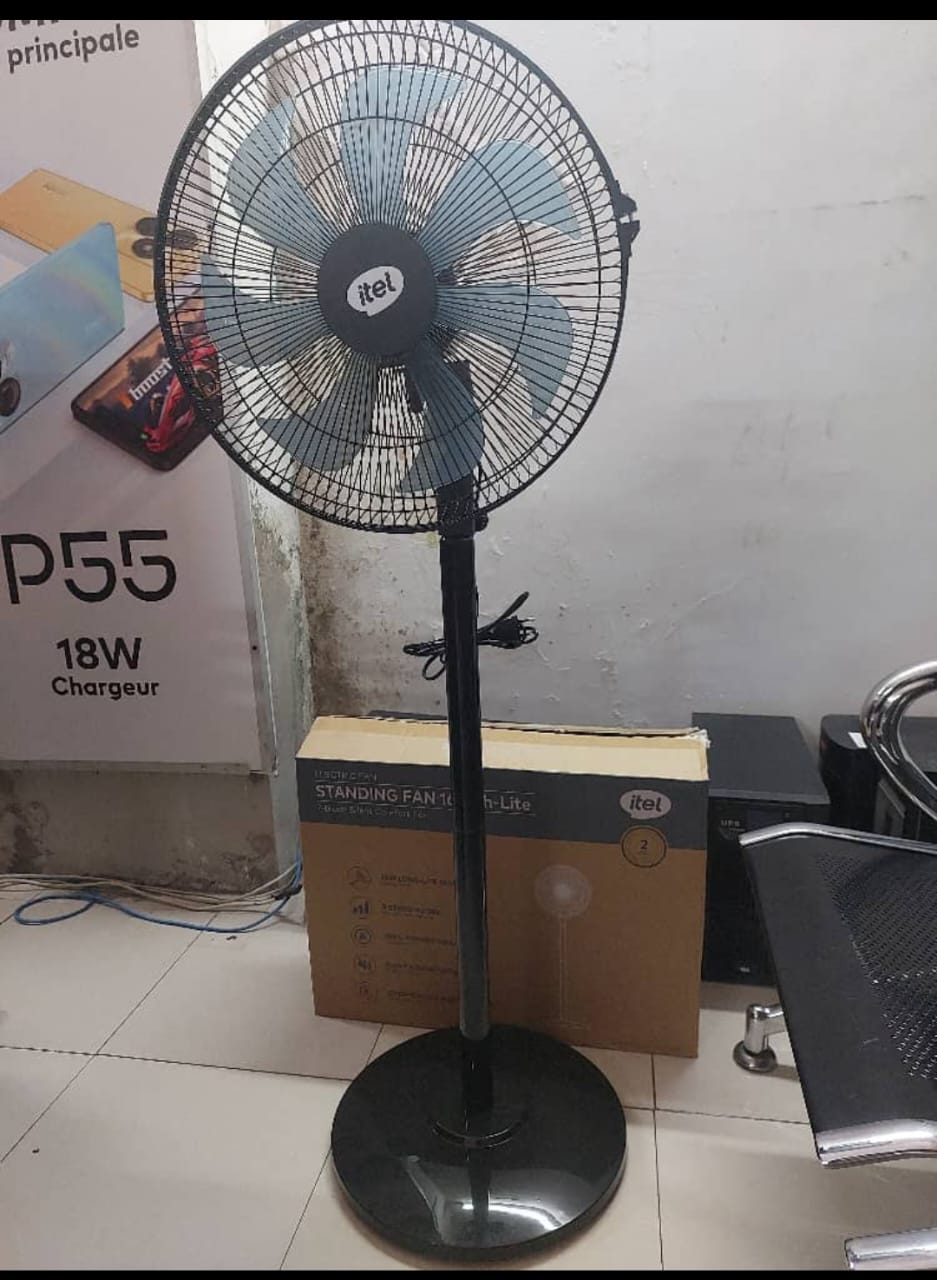 Ventilateur sur Pied Noir itel – Puissance et Ventilation Silencieuse – Image 2